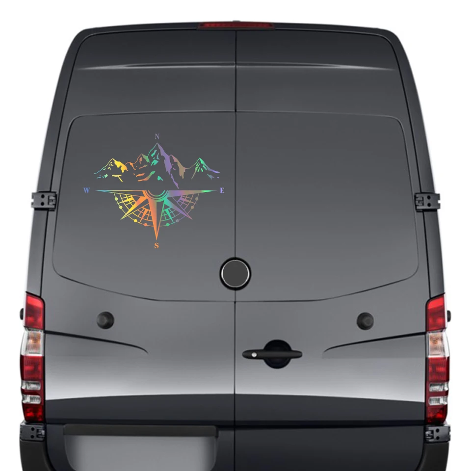 Adesivo Auto Bussola E Montagna – 48x34 Cm, Decalcomania Per Lunotto O Carrozzeria