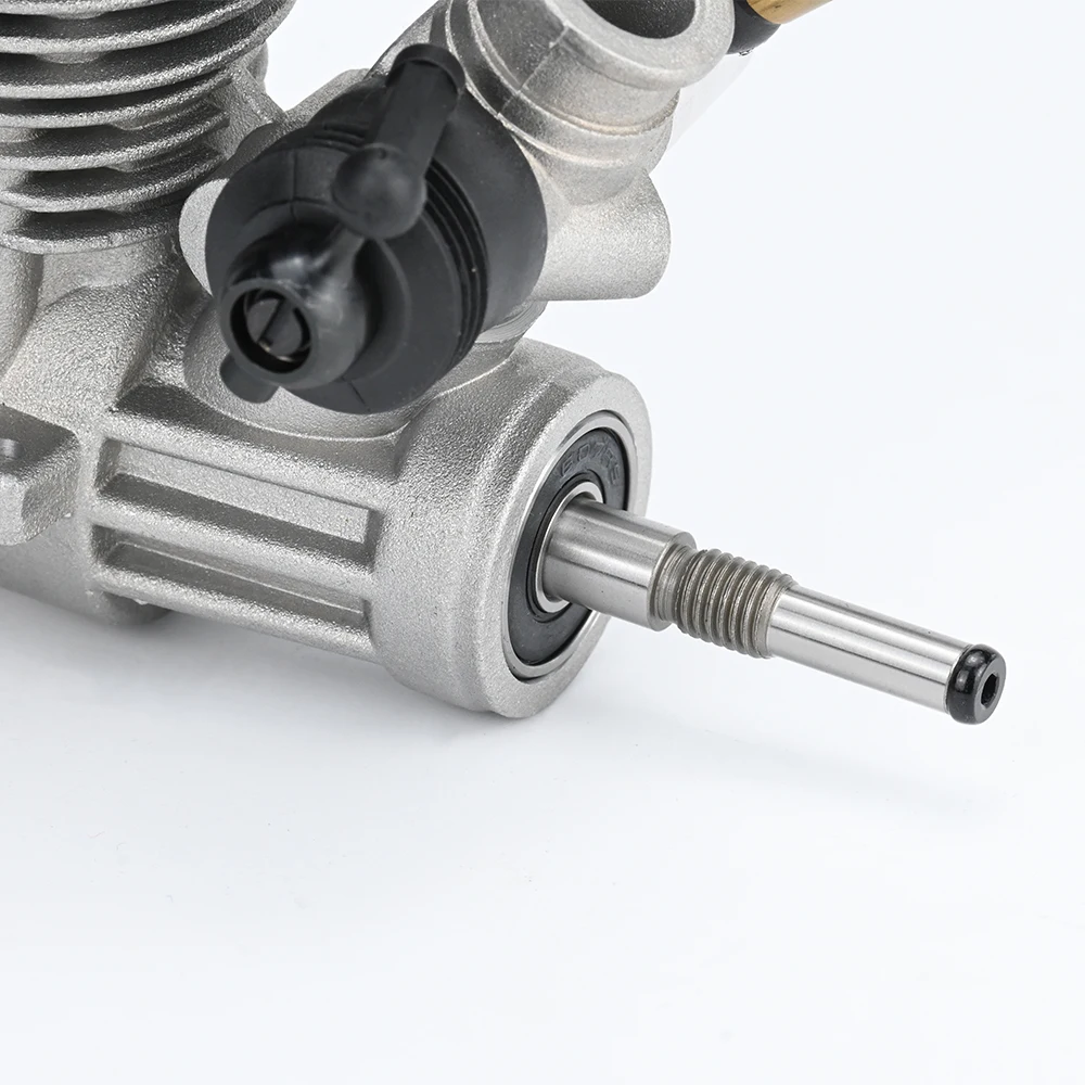 Moteur Nitro SH 28 4.57CC pour voiture RC 1/8, installé dans un buggy, prêt à l'emploi.