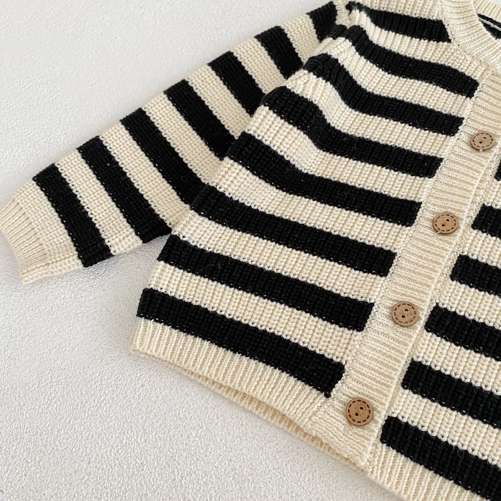 2022 baby clothing knitwear two piece set baby boy and baby girl set striped sweater spring and Autumn New