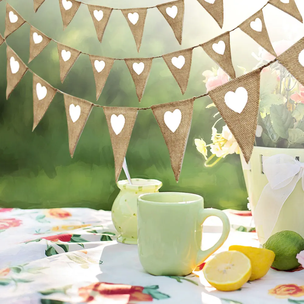 Vintage Hessian Bunting Love Heart Rustic Burlap Banner Fabric Cloth Flags Pennant Banner for Garden Party Christmas Birthday