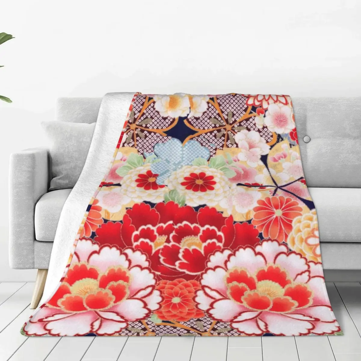 

Antique Japanese Flower Wild Roses Plush Blanket Peony Flower Kimono Style Floral Novelty Throw Blanket for Home 125*100cm