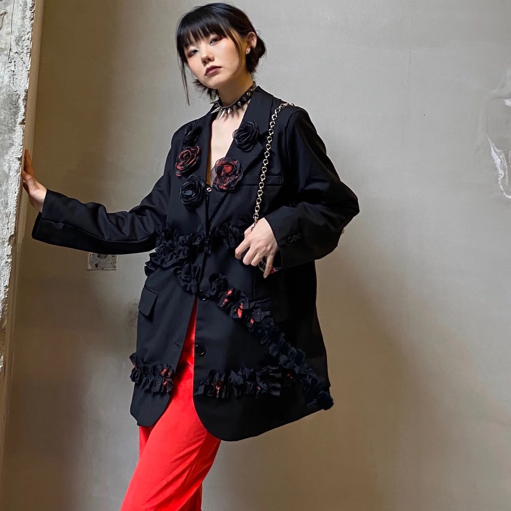 

Dark Blood 3D Red Rose Patch Lace Stitching Casual Blazer Versatile Coat Gothic Punk Girls Loose Designer Blazer Jacket Women