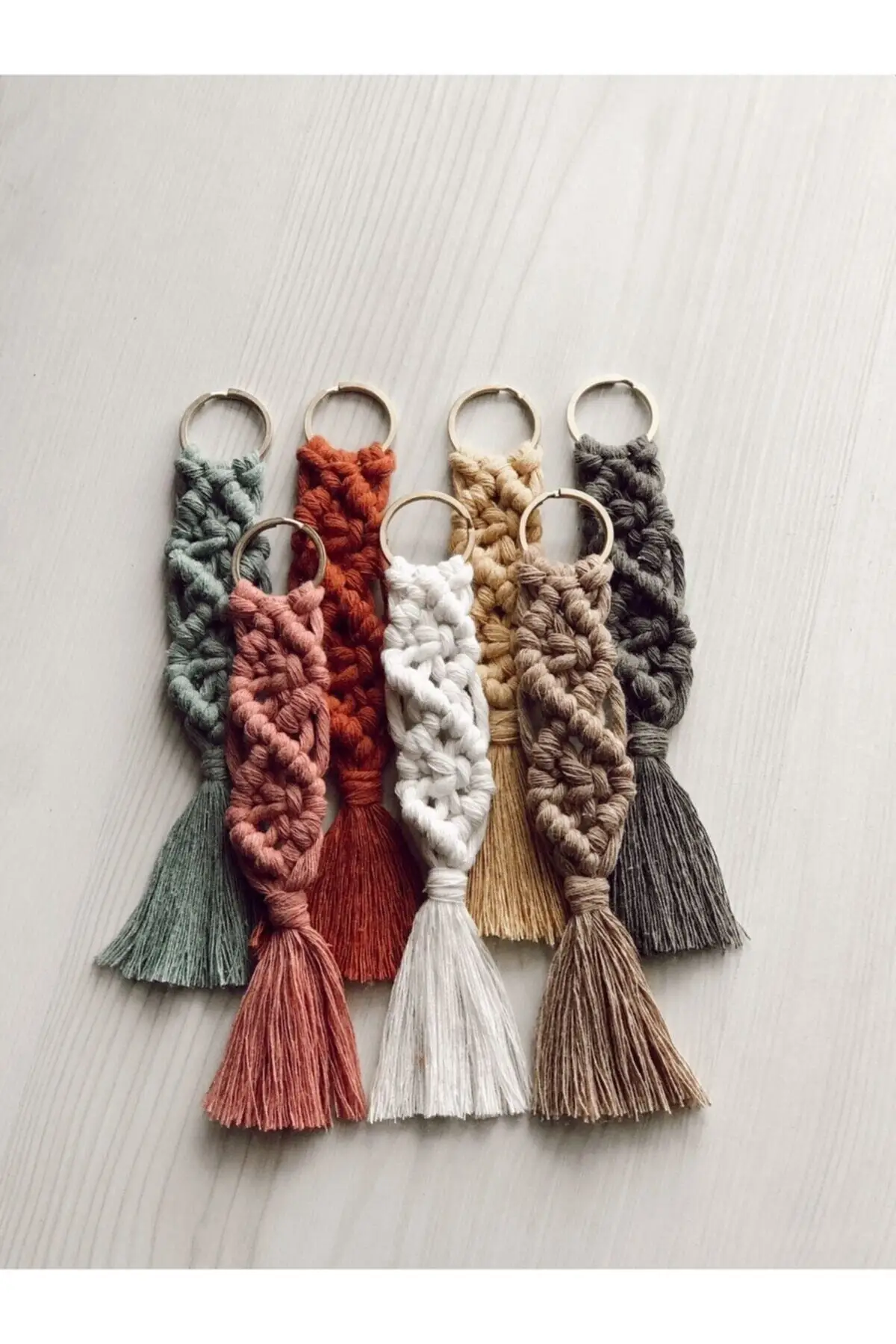 

Macrame Gift Keychain 25 Pieces