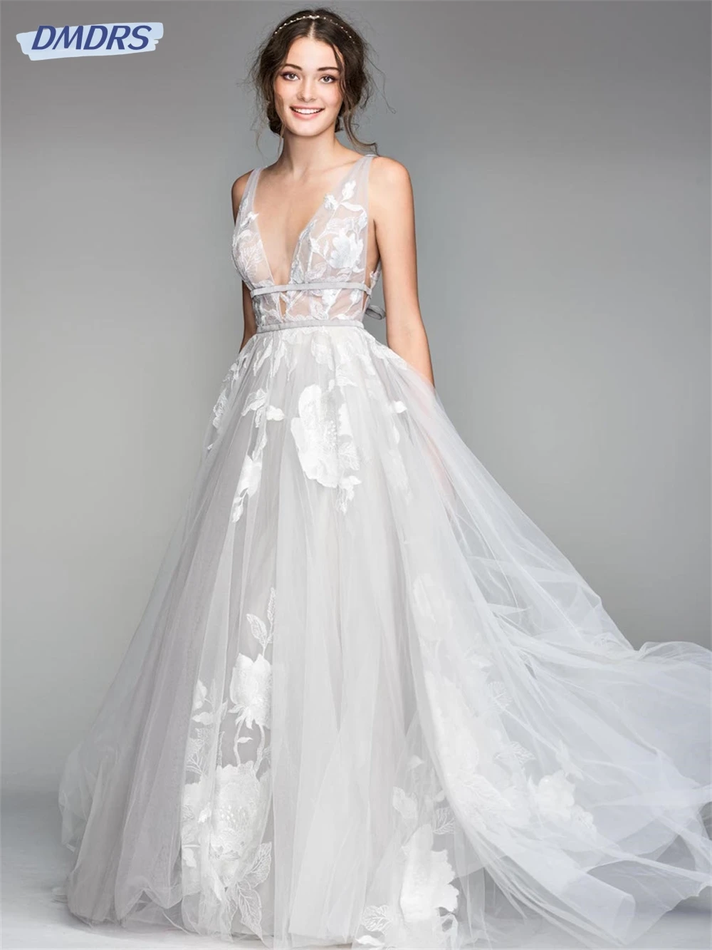 

Sexy Illusion Spaghetti Strap Deep v-Neck Dress Classic Backless Dresses Elegant Tulle Sleeveless Long Gowns Robes De Soiréé