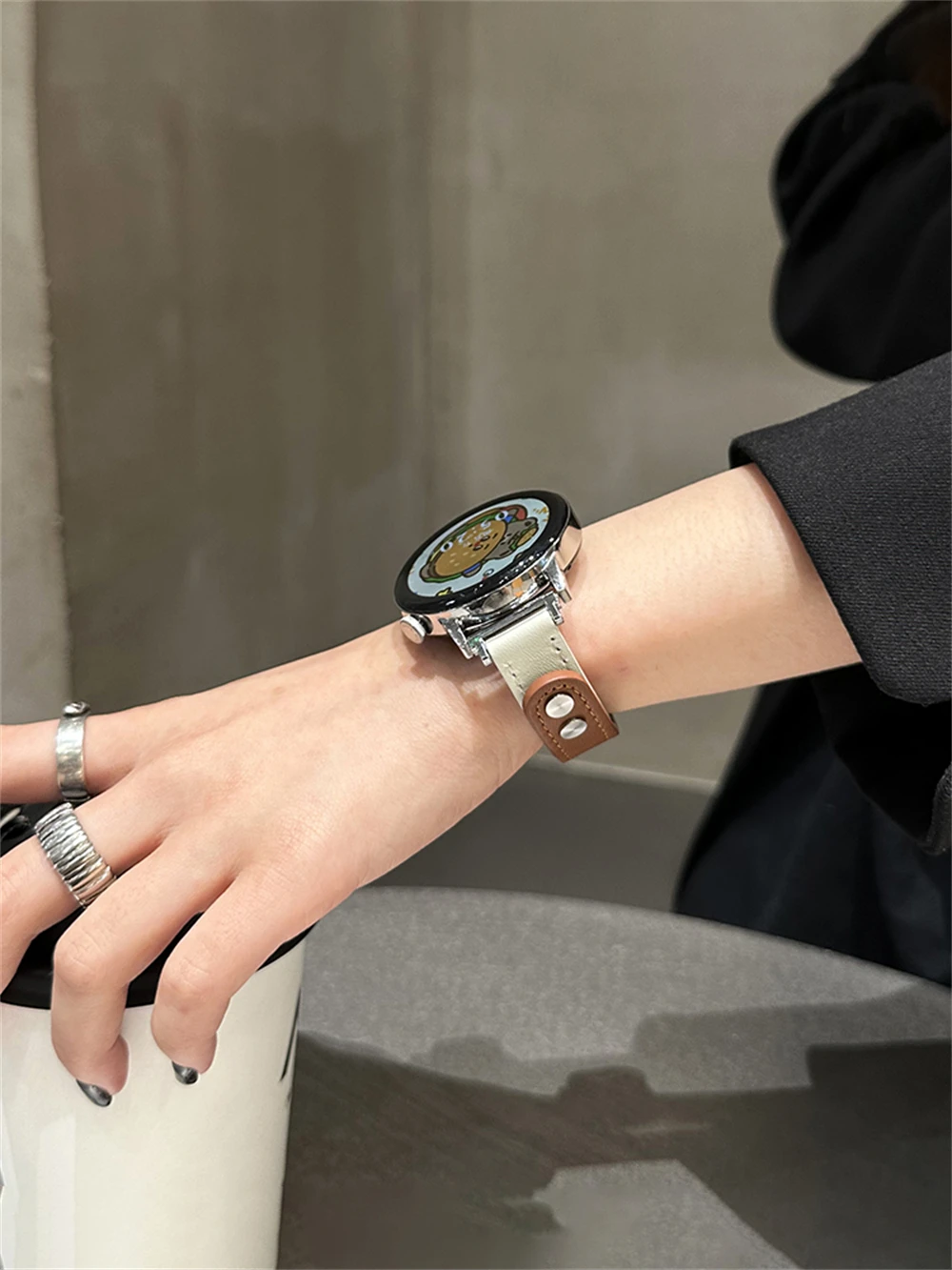 Elegant Thin Leather Smartwatch Band - Premium Strap Bracelet