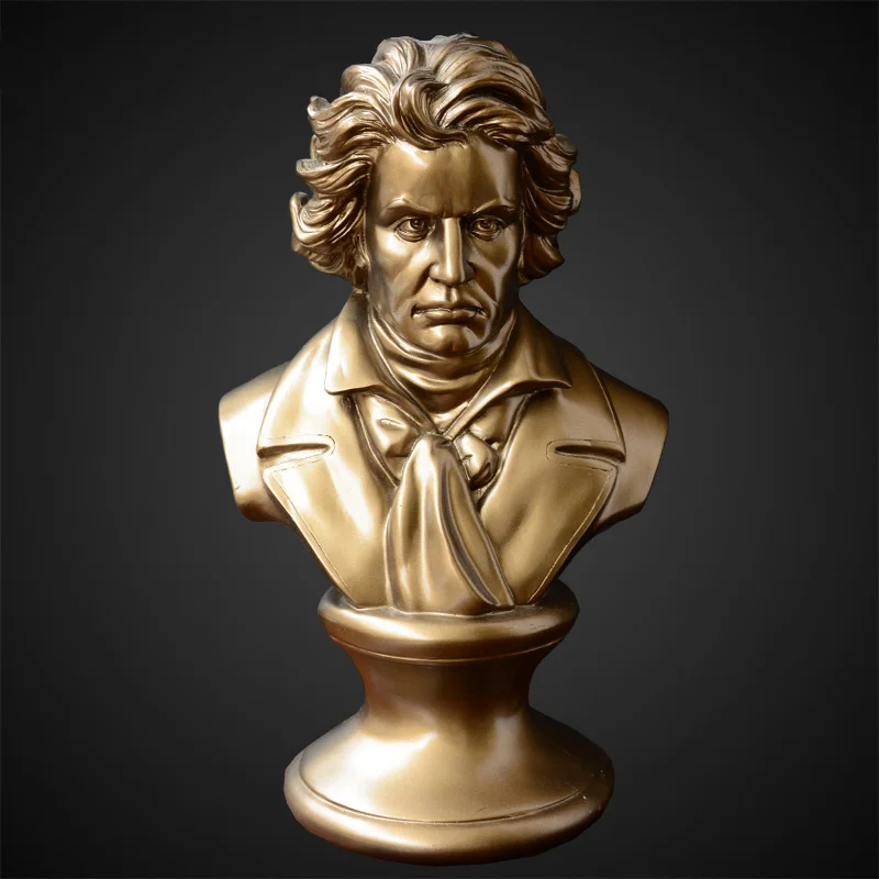 

Beethoven's head sculpture ornaments musical figures statues great celebrities decorative art ornaments on the piano