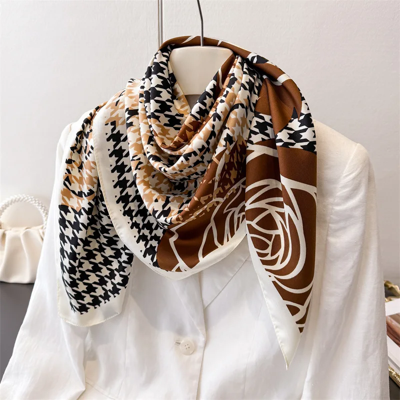 90*90cm Hahnentritt-Blumenmuster Baumwoll-Quadratschal Damen Seidenschals Bandanas Luxus Strandtuch Wickeltücher Eleganter Hijab Halstuch – Detail 9