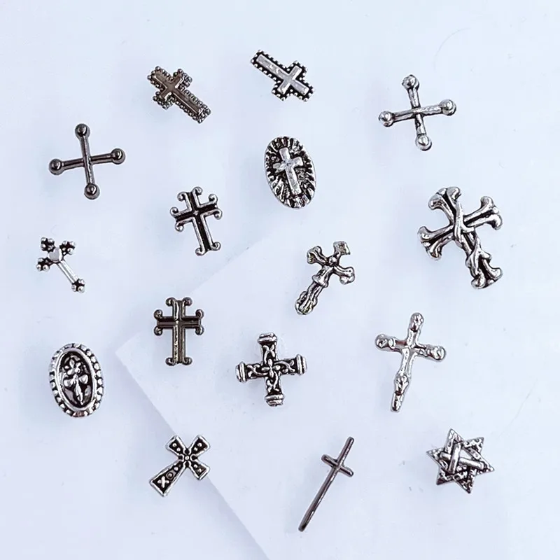 10 개/몫 한국 금속 합금 네일 아트 부품 빈티지 크로스 플라워 하트 총 문 베어 황소 박쥐 3D DIY 액세서리 스티커 매력