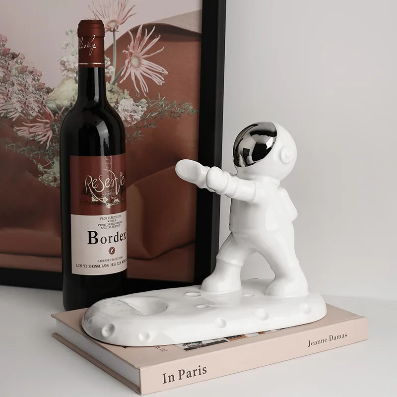 Creative Hanging Wine Glass Holder Astronaut Wine Rack Wine Bottle Holder  Bar Cabinet Display Stand Shelf Gifts Table Decor