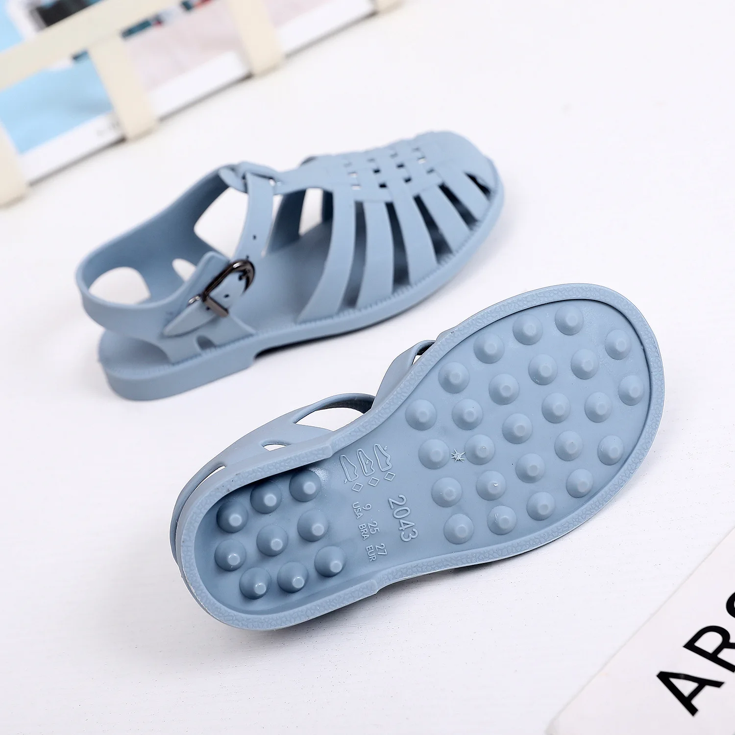 slippers for boy New Girls Summer Sandals Baby Girls Cave Hole Cute Princess Candy Shoes Non-slip Roman Sandals Breathable Beach Shoes girl princess shoes