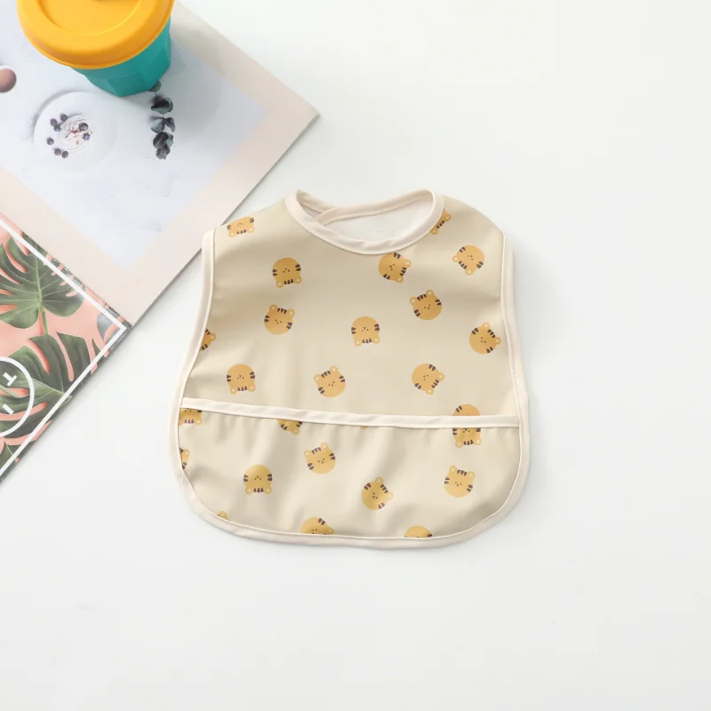 Рисунок 5 - Детский Слюнявчик с животными для