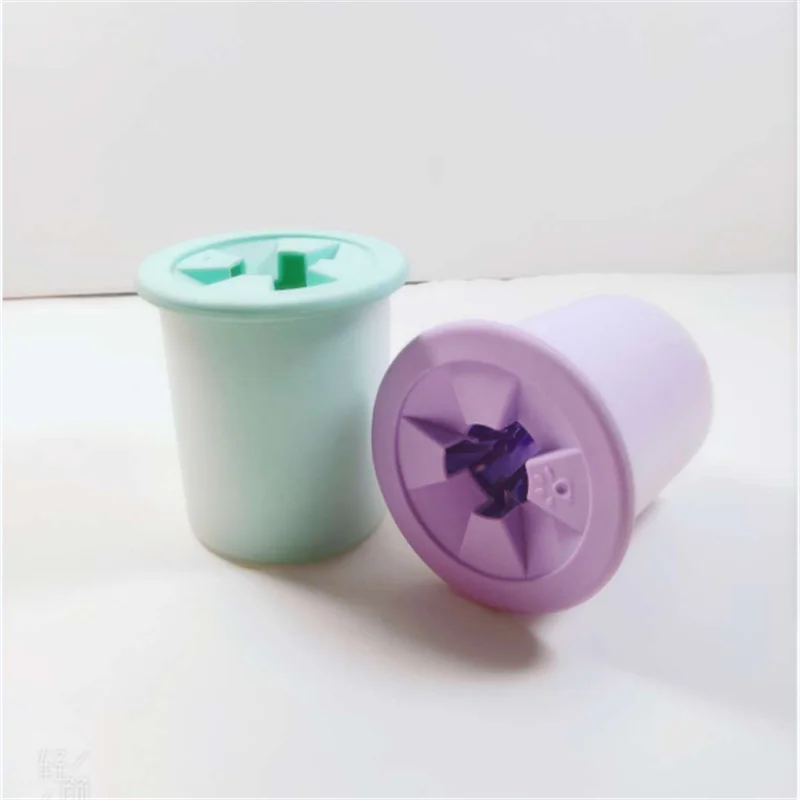 Description Picture 5 of itemPortable Dog Cat Dirty Paw Cleaner Cup Puppy Kitten Feet Washer Soft Silicone Pet Foot Wash Cup Foot Cleaning Bucket