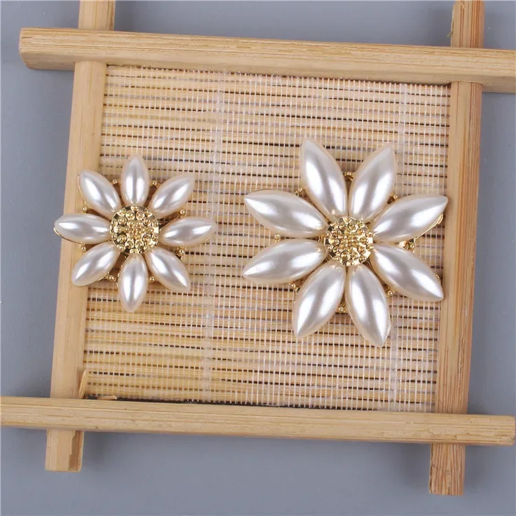 5PCS Pearl Flower Alloy  Plate Button DIY Hand Sewing  Clothing Textile Decoration Accessories Jewelry 3