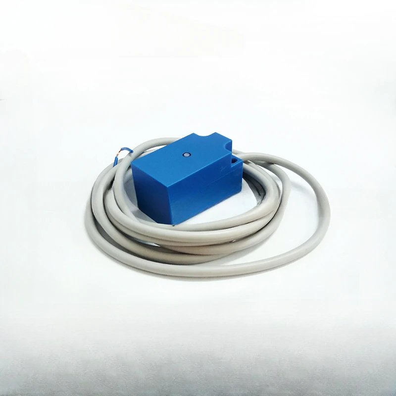 

Square Inductive Sensor FL2R-12J6HD FL2R-12K6H FL2R-12J6SDFL2R-12K6S