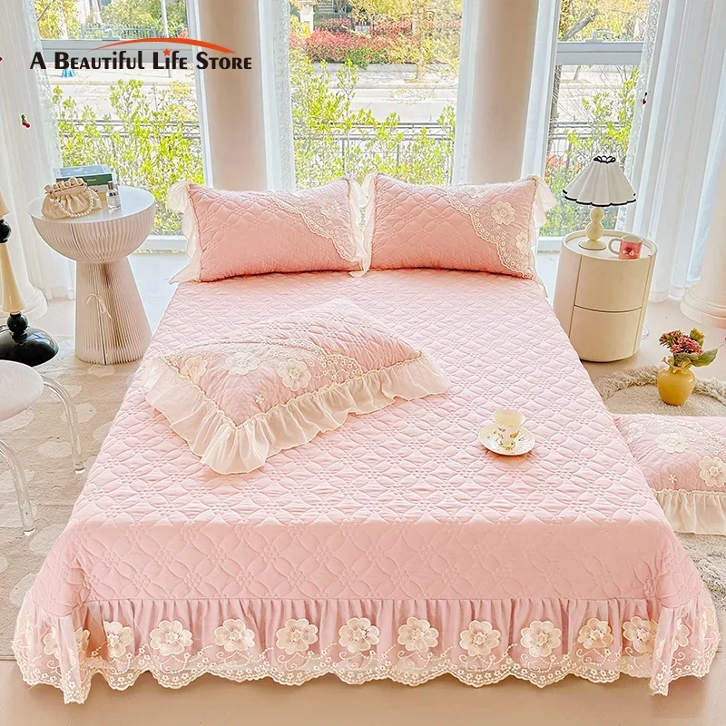 

Pink Washed Cotton Soft Quilted Bedspread Flowers Lace Edge Bed Cover Mattress Topper Coverlet Bed Sheets With Pillowcases 3Pcs