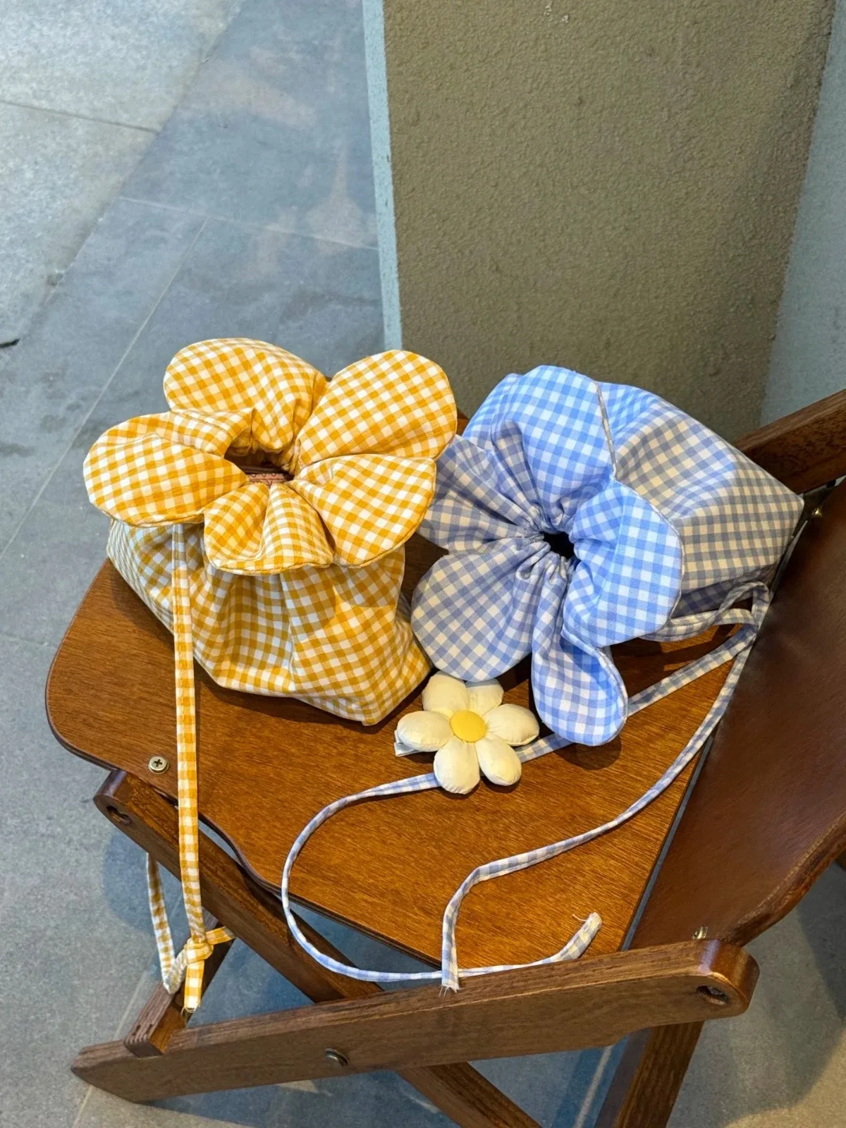 Crossbody Bucket Bag Kawaii Drawstring Canvas Bag Small Flower Bag High Quality For Gift For Women Casual Outings Handbag Use