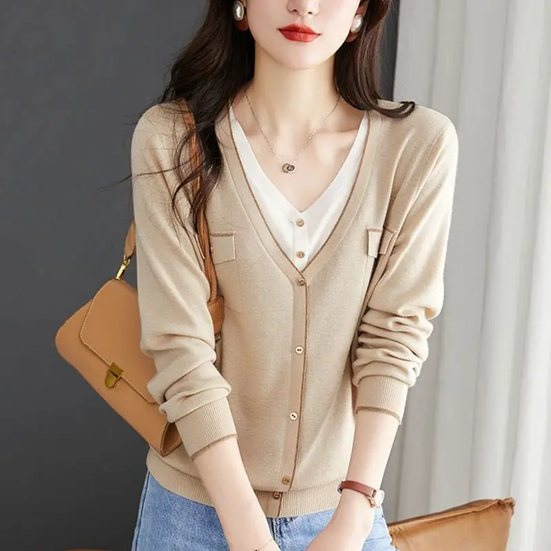

Autumn Winter Fake Two Pieces Patchwork Sweater Ladies Loose Casual All-match Knitting Pullovers Outwear Women V-neck Jumper Top