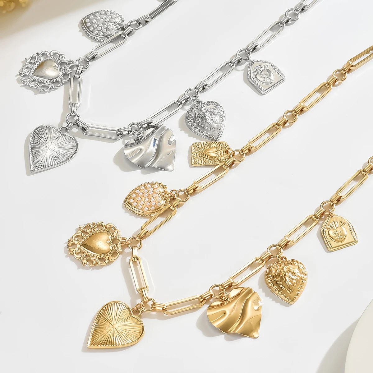 New Fashion Gold Color Plated Irregular Heart Pendant Neckalce for Women Vintage Geometric Metal Choker Chain Party Jewelry Gift