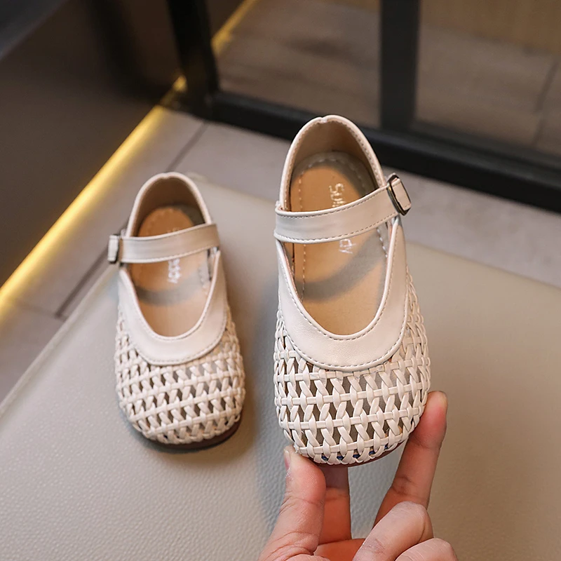 Girls' Shoes 2024 Summer New Children's Sandals Non slip Soft Sole Knitted Comfortable and Breathable Princess Shoes 2
