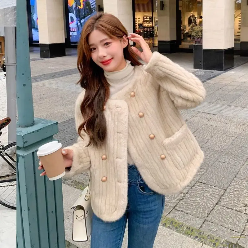 2023 Autumn/Winter Korean Fashion Hot Selling New Thickened Fur Women's Small Fragrant Short Coat Trend