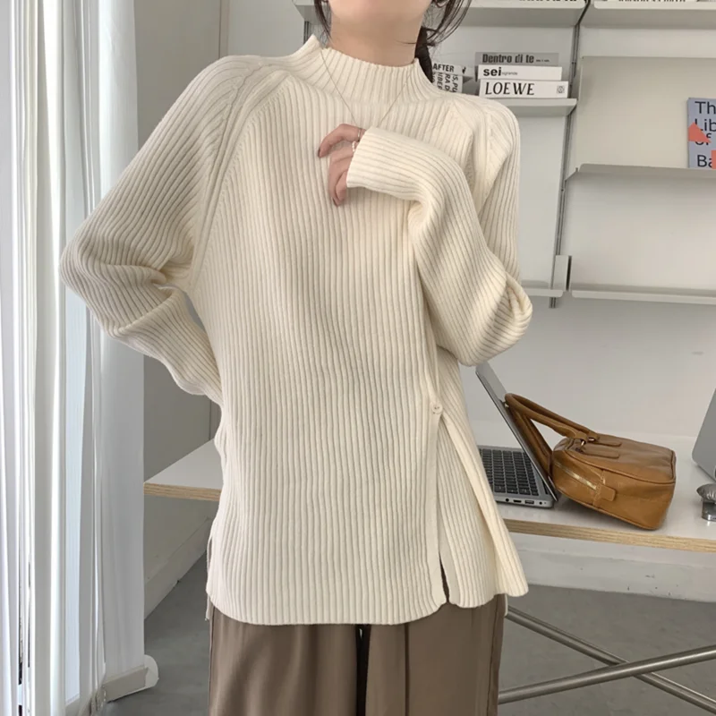 

Autumn and Winter Temperament Half-high Neck Side Slit Pullover Top Korean Version of the Fashion Long-sleeved Sweater Knitwear