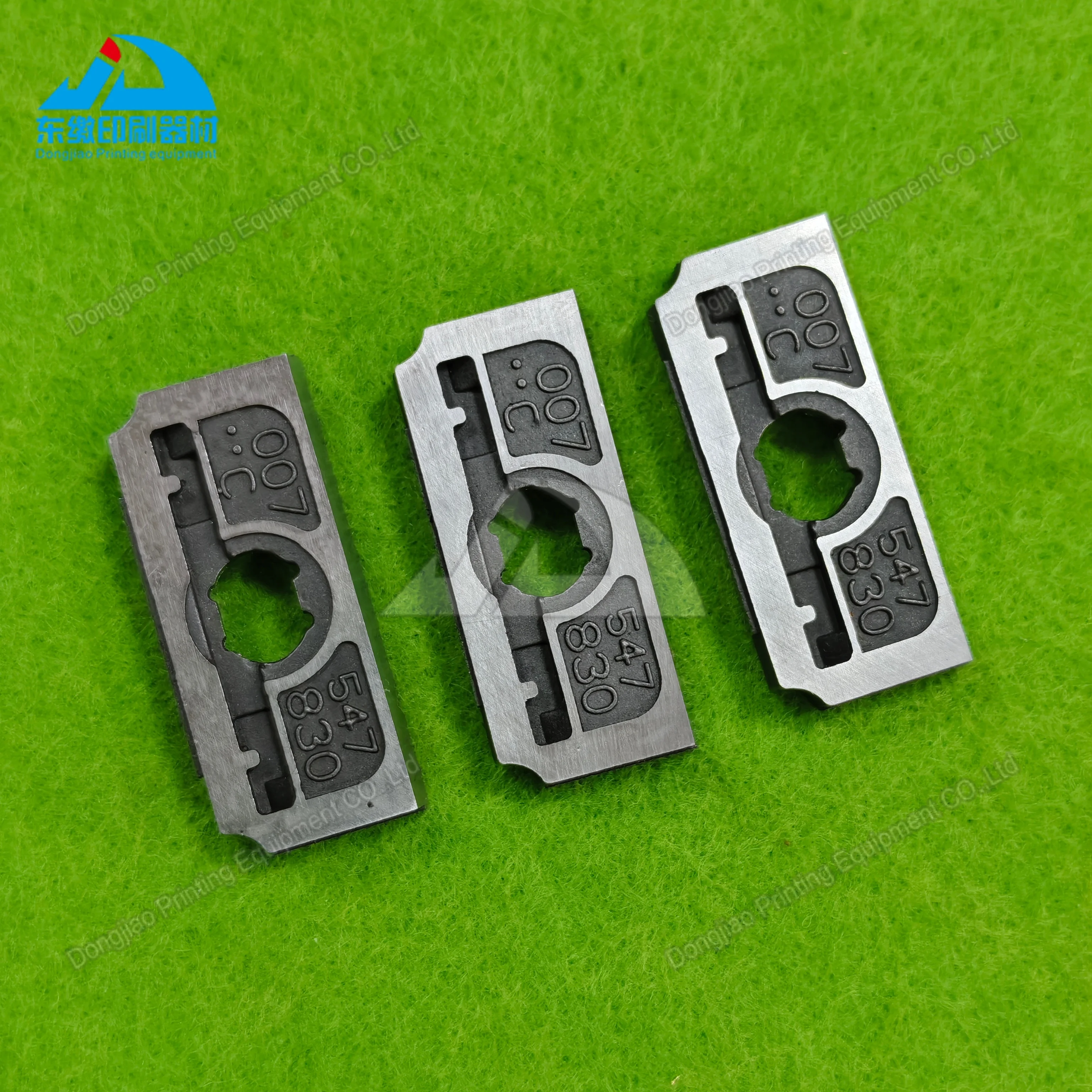 맨 롤랜드 700 인쇄기 예비 부품 잉크 스크레이퍼 블레이드 잉크 키 패드 547830 잉크 분수 모터 장치 홀더