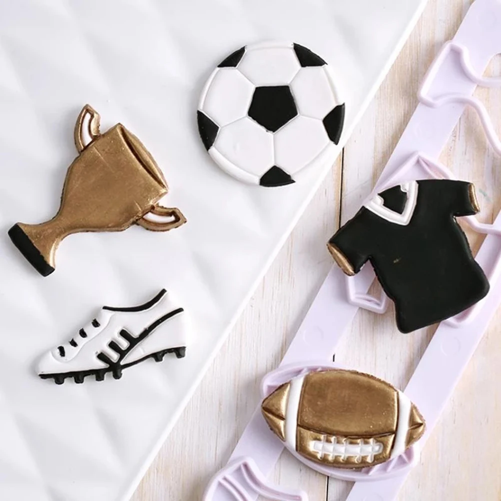Cookie cutter Pastry Chef Cutting Kitchen Cakes Casting Football