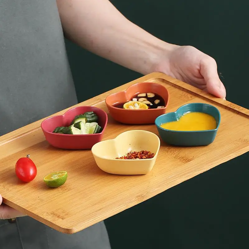 Heart Shape Wheat Straw Seasoning Dish Household Kitchen Creative Plastic Salted Cabbage Dish Dipped Snack Dishes Dining Dish