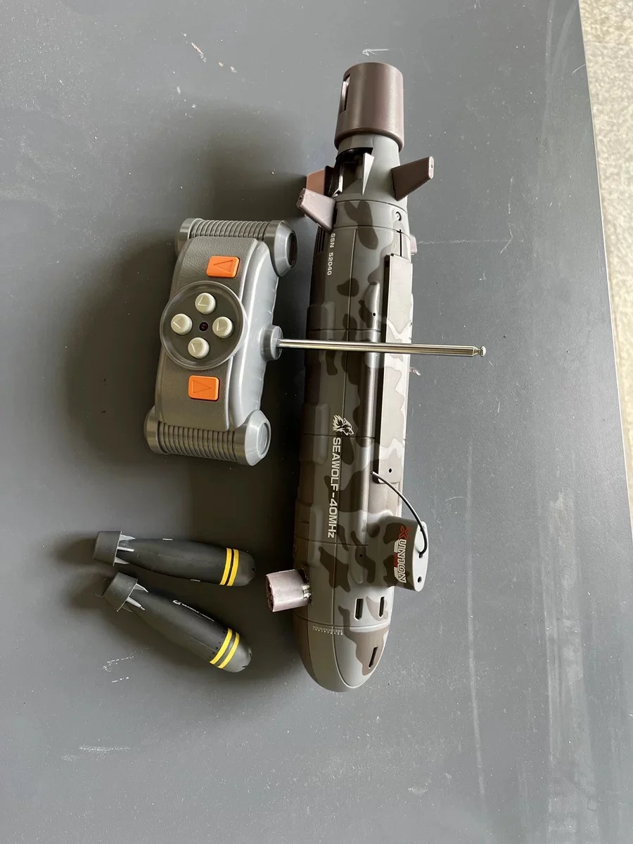 SEA WOLF 潜水艦型おもちゃ