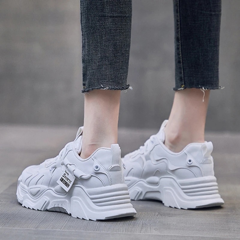 Trampki dla kobiet z bezpłatną wysyłką 2022 projektant platformy dorywczo wulkanizowane białe buty sportowe do biegania kobiet Chunky Sneaker