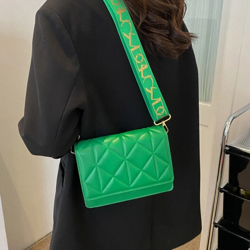 

Fashion Embossed Flap Crossbody Bags for Female Mini Purses Handbags Luxury Square Shoulder Bag Lattice Casual Bag