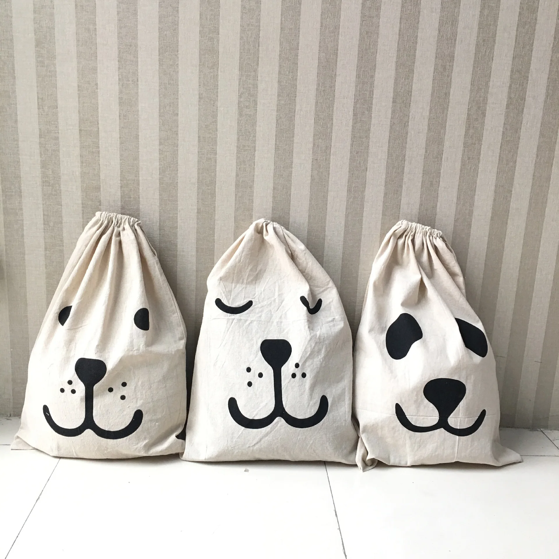 Description Picture 4 of itemToy Home Canvas Storage Bag Animal Stripe Pattern Cotton Laundry Bag Cute Basket Drawstring Dirty Clothes Organizer Bag
