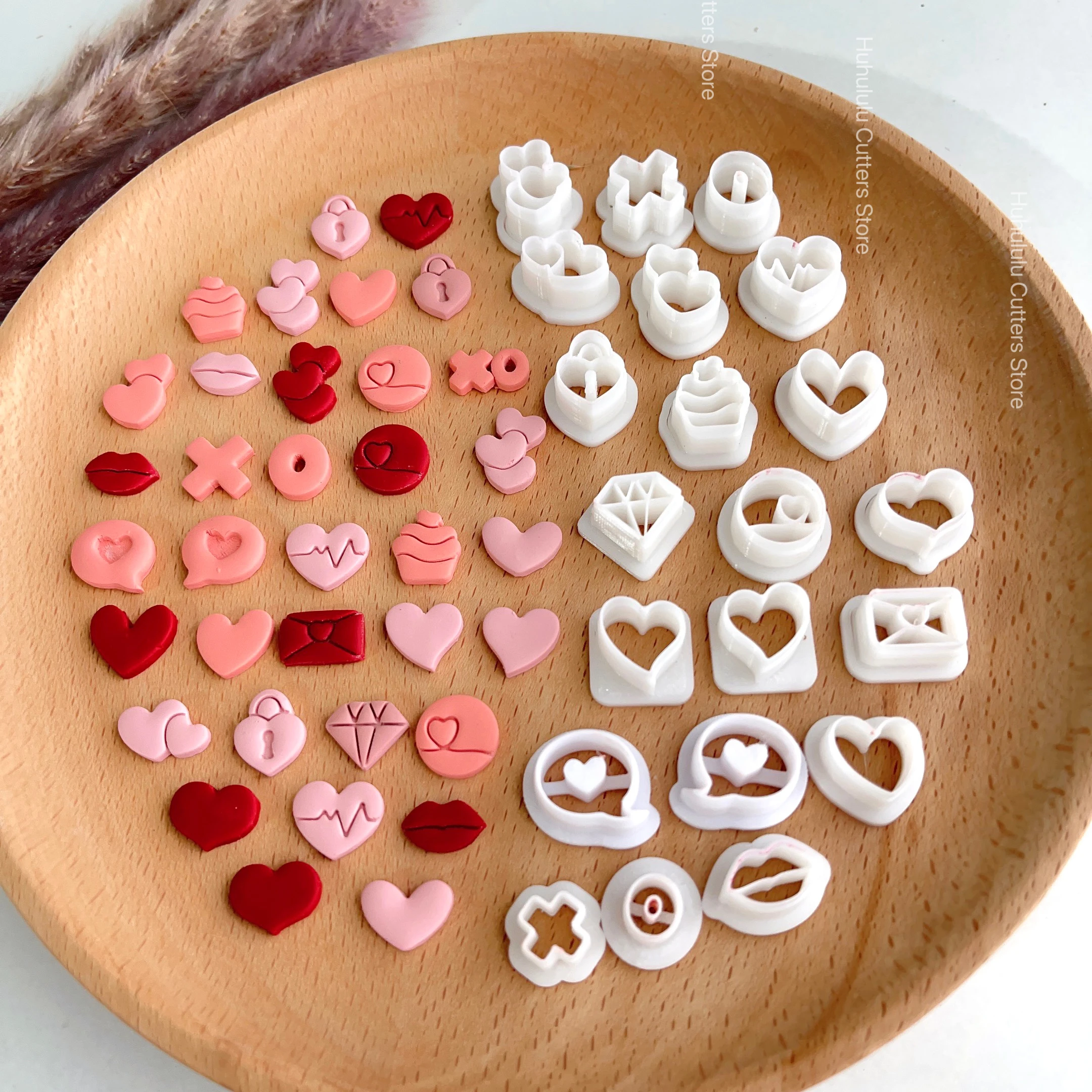 Polymer clay earrings cutter Valentine\'s Day Love Soft Pottery Cutters Mold Small size earrings Jewelry Making Cutting Tools