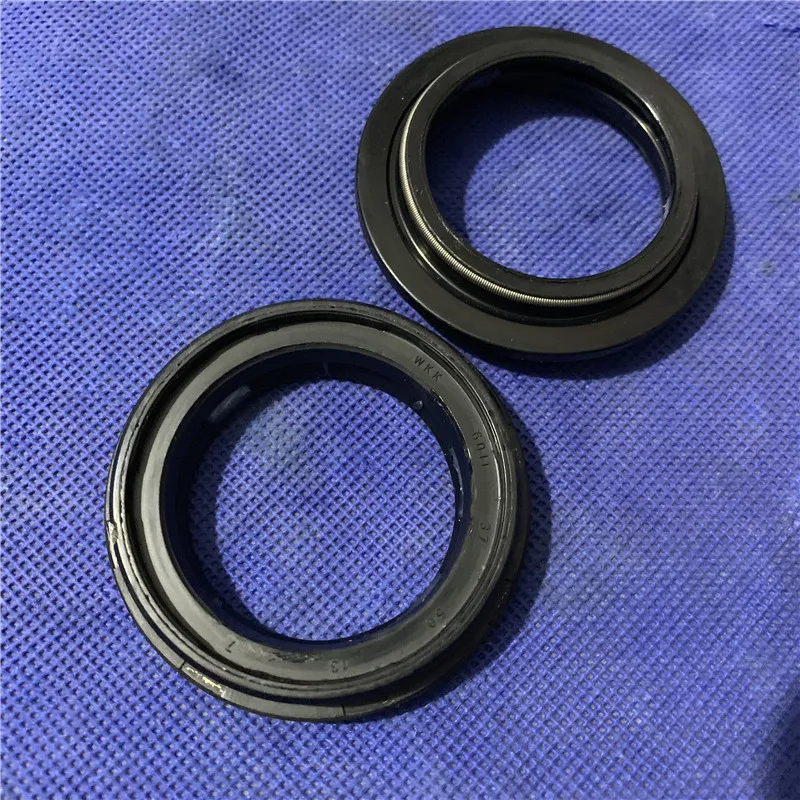 Motorcycle Accessories Front Shock Absorber Oil Seal Dust Cover for Suzuki American Prince GZ125HS/Kuyue GZ150-A