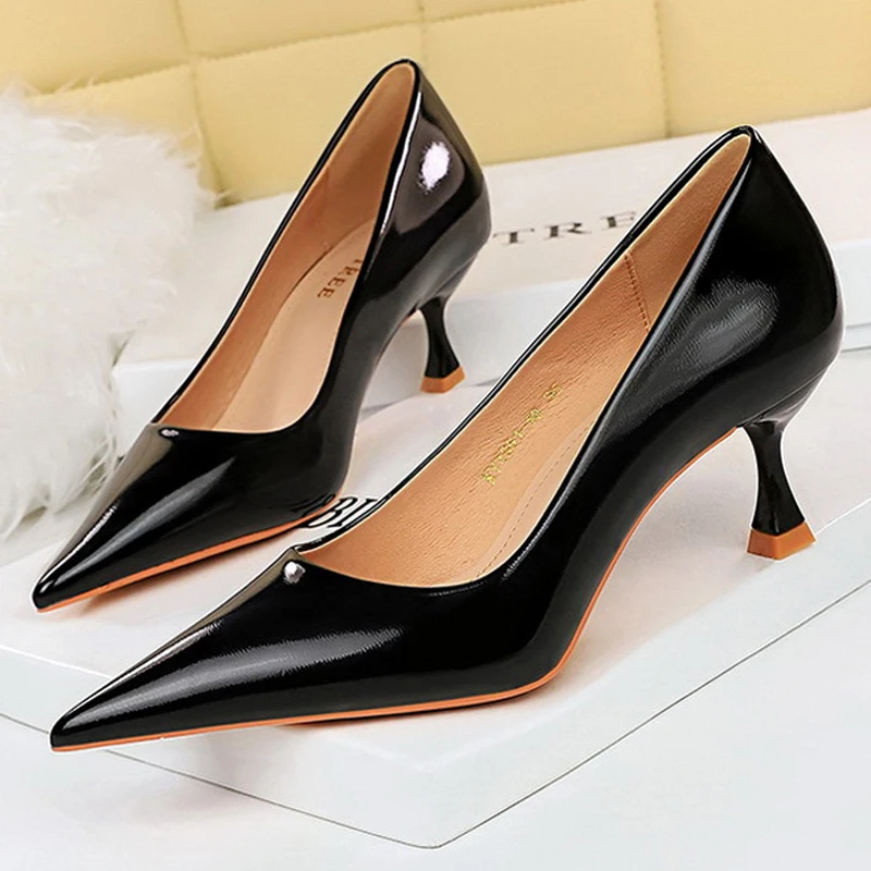 Shoes Women 5.5cm Heels Patent Leather Women Pumps Occupational OL Office Shoes Fashion Kitten Heels Large Size 42 43 1 Shoes Women 5.5cm Heels Patent Leather Women Pumps Occupational OL Office Shoes Fashion Kitten Heels Large Size 42 43
