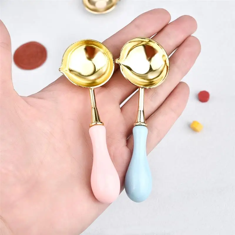 Description Picture 6 of itemWax Seal Stamp Set Lacquer Furnace With Spoon Wax Seal Melting Furnace Solid Wood Melting Heater Wax Pot Bead Stick Heater