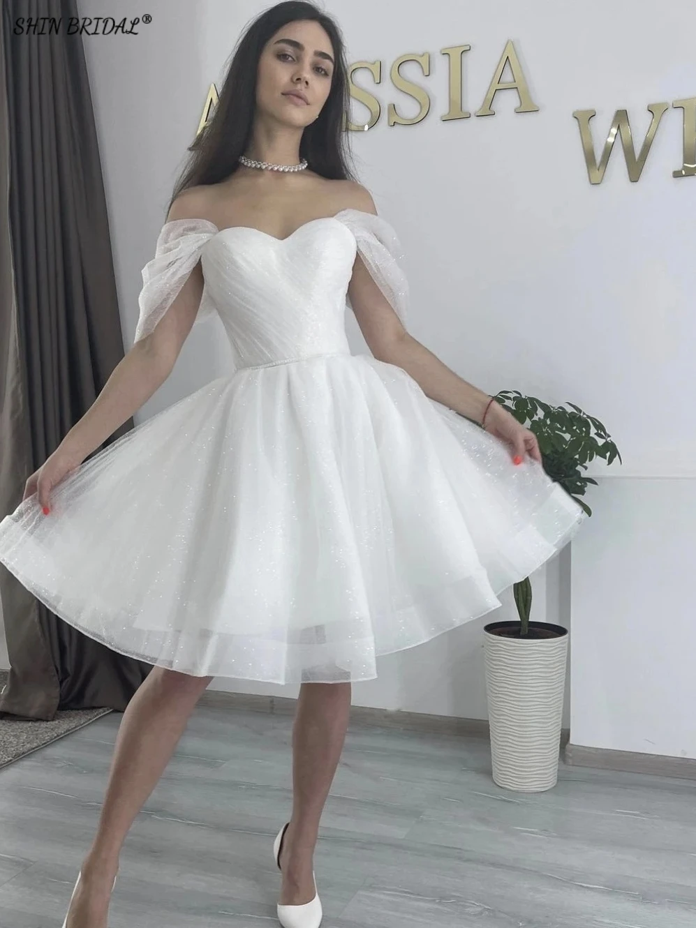 

SHIN BRIDAL Elegant Off the Shoulde Tulle Evening Dresses for Women Short Sparkly Knee Length Backless A Line Wedding Dresses