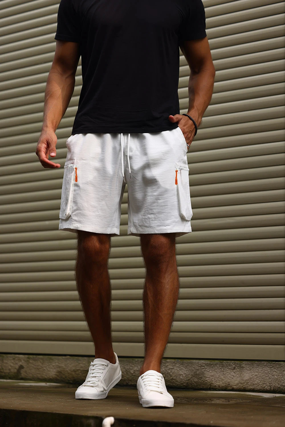 White Zipper Cargo Shorts With Contrast Pockets for Men 2