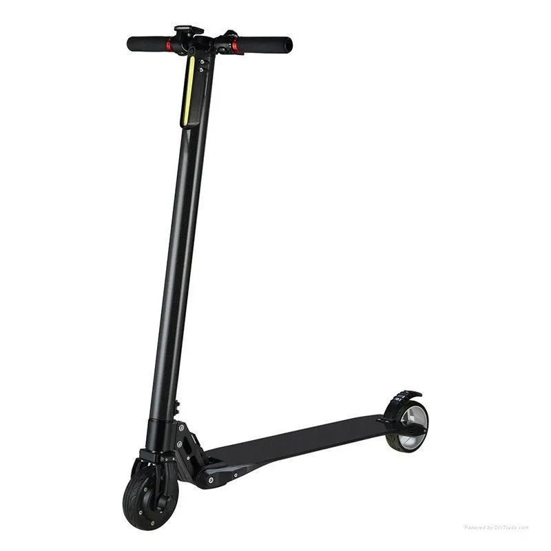 سكوتر كهربائي قابل للطي ببطارية ليثيوم خفيفة للغاي...