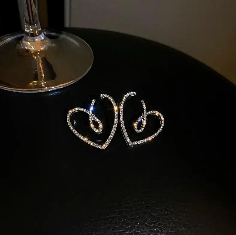 Stud Earrings Heart Shape For Women Shining CZ Zircon Hollow Out Design Big Wedding Earring Girl Temperament Jewelry stud earrings