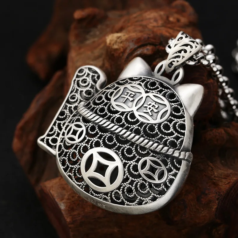 2023 Vintage Fashion Personality Lucky Cat Necklace Unisex Long Sweater Chain Banquet Jewelry Accessories Gift