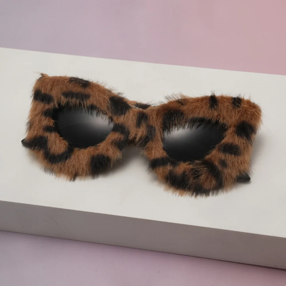 Neue Marke Flauschige Cat Eye Sonnenbrille Lustige Geburtstag Party Shades Gläser Marke Designer Pc Rahmen Brillen Plüsch Winter Gläser – Detail 12