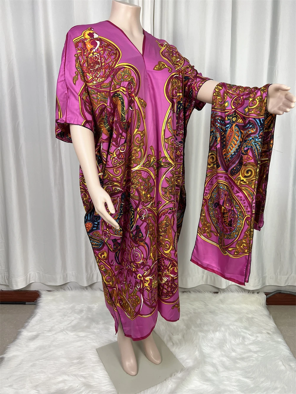 

Новинка 2024 г., свободное шелковое платье макси с принтом в стиле Саудовской Аравии, летнее пляжное богемное платье, Африканский кафтан, кимоно, купальный костюм с рукавами «летучая мышь»