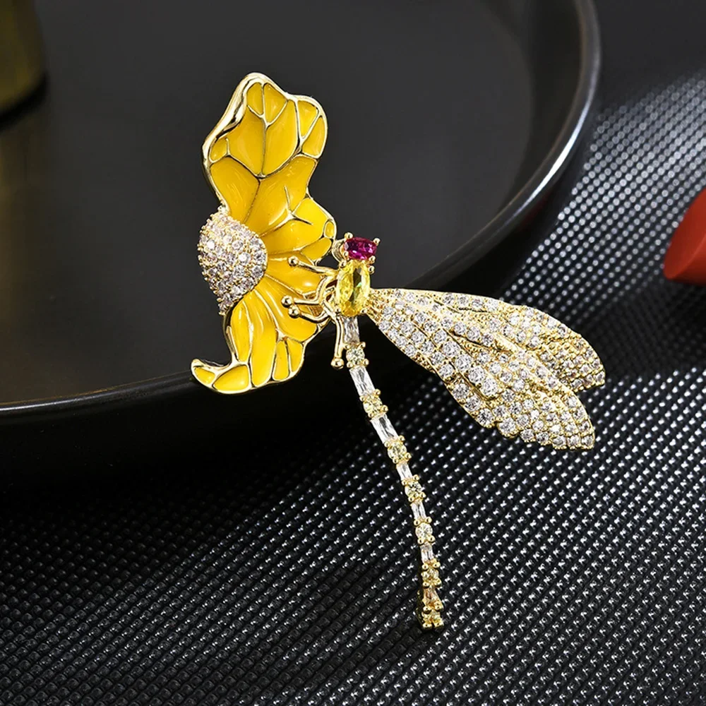 Delicate Enamel Dragonfly Standing Branch Lotus Leaf Brooch Zircon Flower Women Brooch Pins Personality Jewelry Accessories