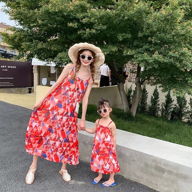 Mother Daughter Dresses Family Matching Outfits Mommy And Me Summer Halter Beach  Dress Family Clothes Vestido Madre E Hija - Family Matching Outfits -  AliExpress