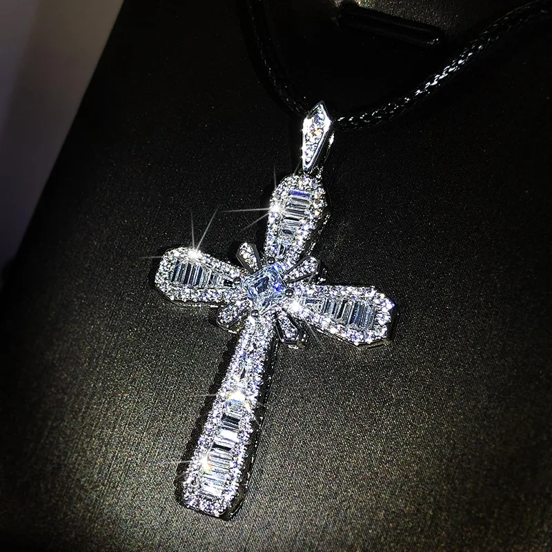 Necklace Women's Platinum Claw Set Crystal Zircon Cross Pendant Hip Hop Rock Fashion Jewelry Couple Gift