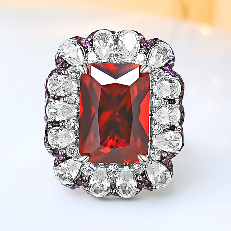 

Luxurious Retro 925 Sterling Silver Royal Blue Ring Inlaid with Temperament and Niche Design for Versatile Women