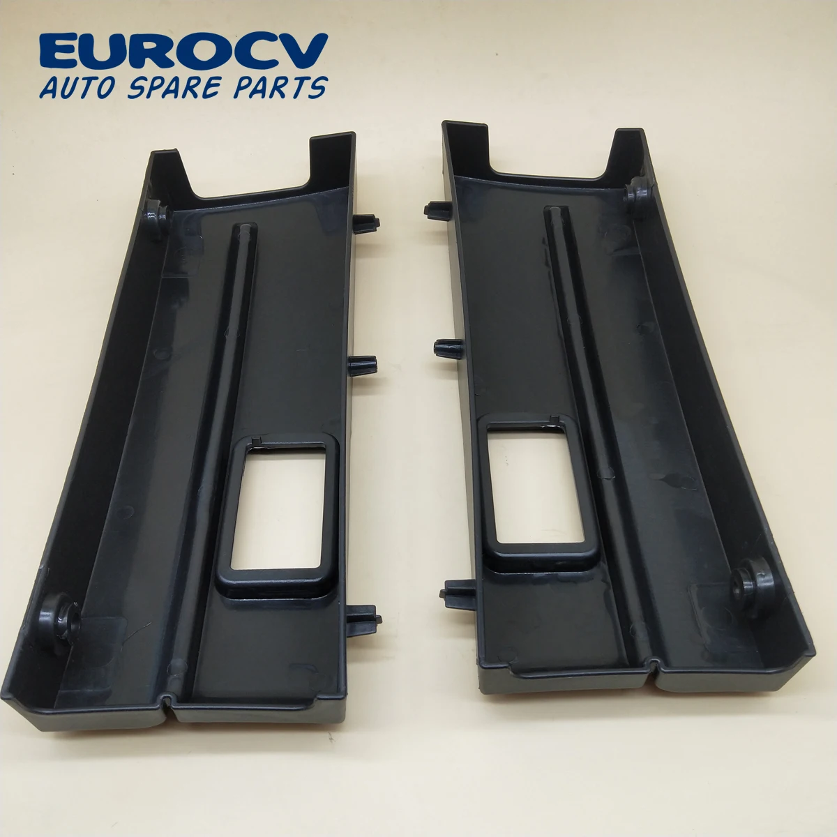 Spare Parts for Scania Trucks SCE 1779118 and 1779119 L.H and R.H Foot Board