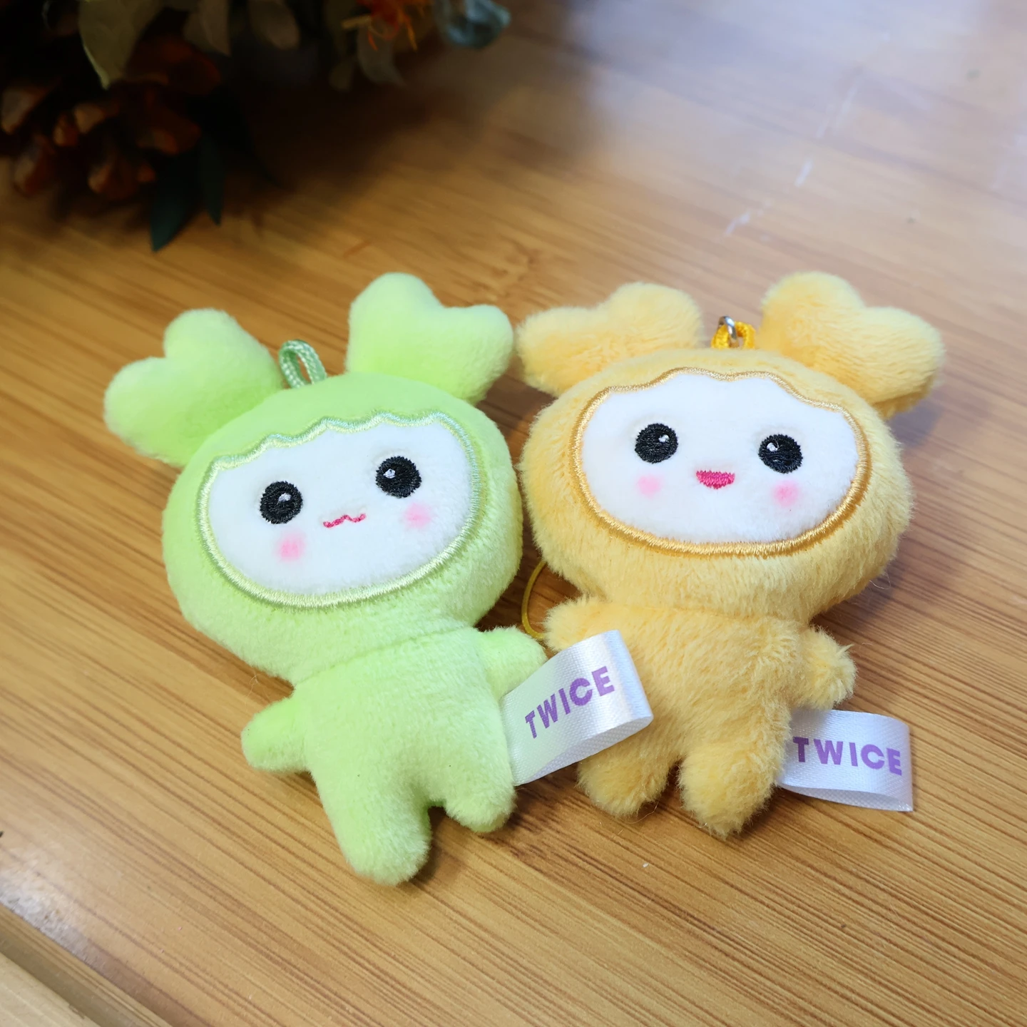 S0b7d1e846bf745ef9cfcd5948ca879b69 - TWICE UK Shop