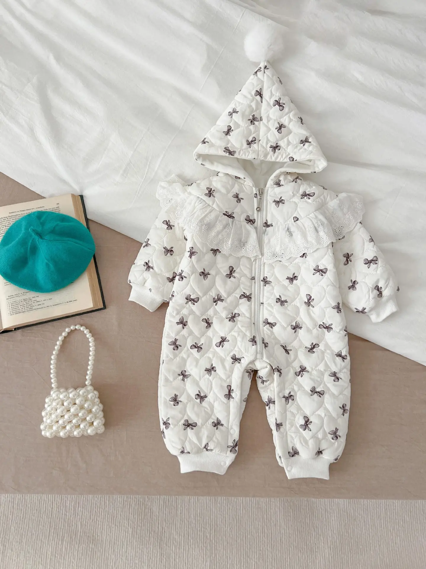 INS Winter Infant and Toddler Bodysuit Thickened Warm Girl Baby Princess Hundred Suit Romper Outwear Kids Fashion Baby clothing